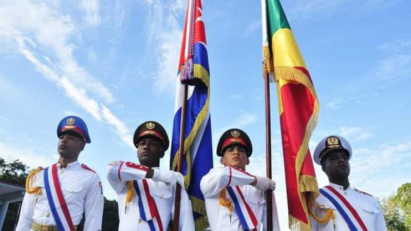 Señor Charles Richard Mondjo, Ministro de Defensa de la República del Congo.