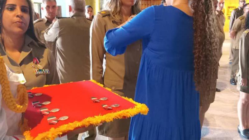 Ceremonia de condecoracion
